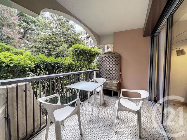 Appartement F1 à louer - 1 pièce - 35,34 m2 - Mandelieu La Napoule - 06 - PROVENCE-ALPES-COTE-D-AZUR