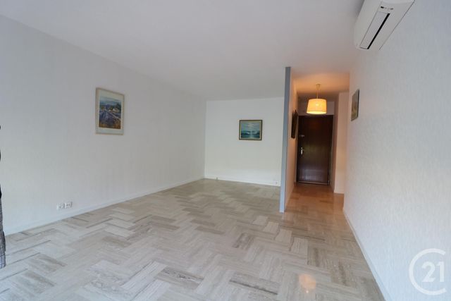 Appartement F1 à louer - 1 pièce - 38,68 m2 - Mandelieu La Napoule - 06 - PROVENCE-ALPES-COTE-D-AZUR